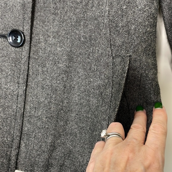 GAP || Collared Jacket with Belt and Pockets; Size M - Picture 14 of 16